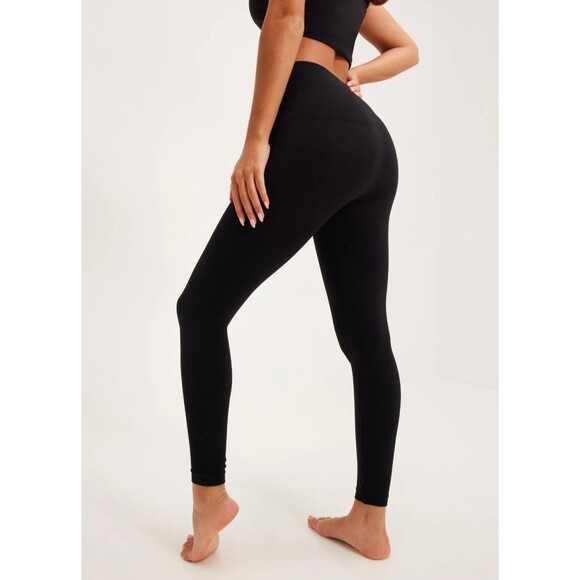 NWT Spanx EcoCare Seamless Leggings Women's L Black Ankle High Waist Shapewear - Picture 2 of 5